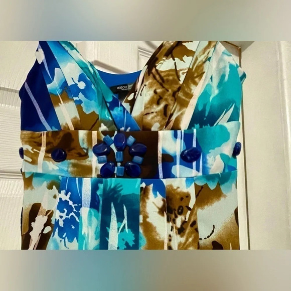 Bisou Bisou Dress with tie back - Picture 3 of 6